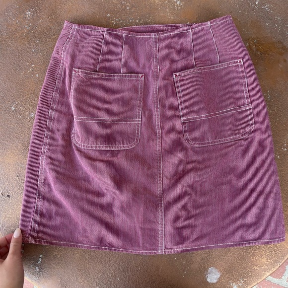 Vintage Ann Taylor mini skirt with metal hook - Picture 4 of 7